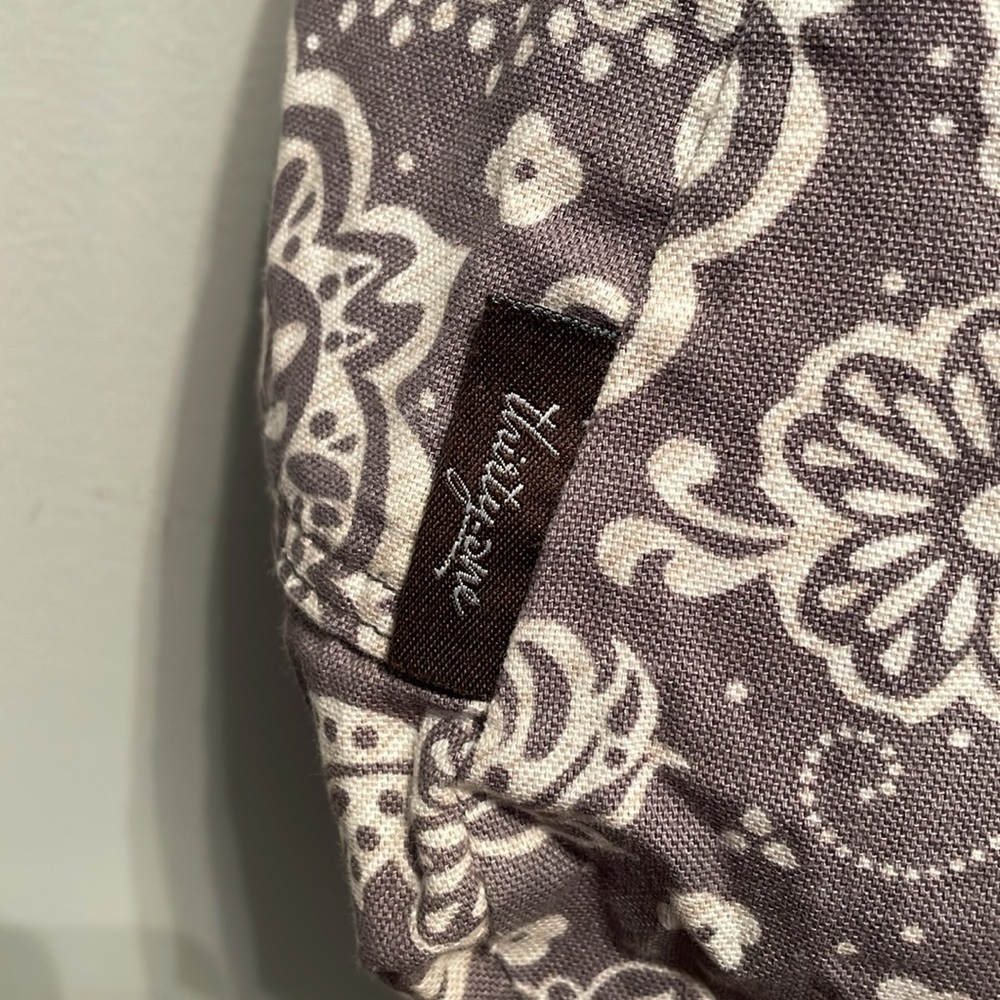 THIRTY-ONE SACK PURSE GRAY AND WHITE FLORAL - Picture 3 of 7